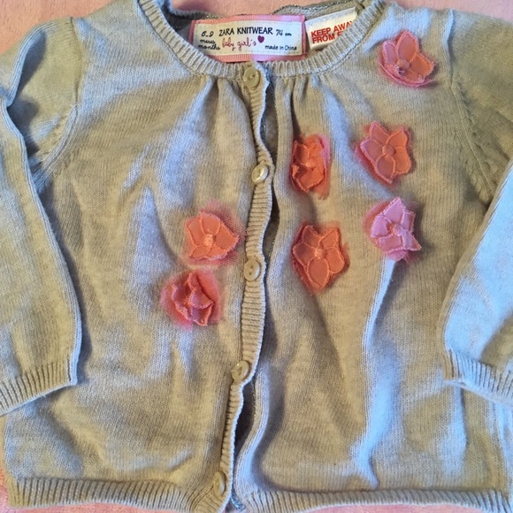Adorable Cardigan with Flower Detail by ZARA KNITWEAR (6-9M) - Picture 5 of 6
